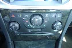 Lancia Thema 3,0 CRD V6 140KW, PLATINUM.