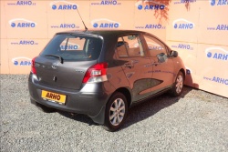 Toyota Yaris 1,3 VVT-i,ČR,1 MAJ.,81TIS.KM.