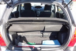 Toyota Yaris 1,3 VVT-i,ČR,1 MAJ.,81TIS.KM.