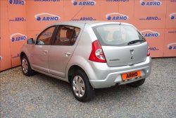 Dacia Sandero 1,2 i 55KW, KLIMATIZACE.