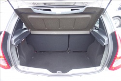 Dacia Sandero 1,2 i 55KW, KLIMATIZACE.