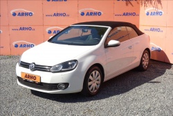 Volkswagen Golf 1,2 TSi 77KW, SERVISNÍ KNIHA.