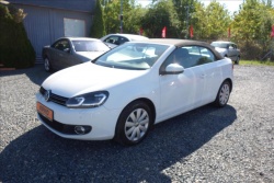 Volkswagen Golf 1,2 TSi 77KW, SERVISNÍ KNIHA.