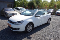 Volkswagen Golf 1,2 TSi 77KW, SERVISNÍ KNIHA.