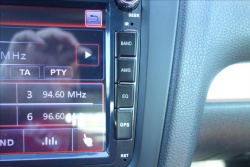 Volkswagen Golf 1,2 TSi 77KW, SERVISNÍ KNIHA.