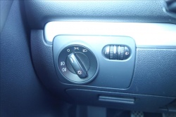 Volkswagen Golf 1,2 TSi 77KW, SERVISNÍ KNIHA.