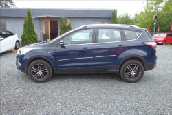 Ford Kuga 1,5 EB, ČR, 1 MAJ., SERV.KN.