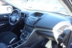 Ford Kuga 1,5 EB, ČR, 1 MAJ., SERVIS.KN.