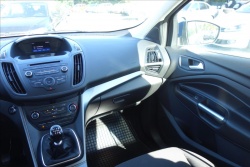 Ford Kuga 1,5 EB, ČR, 1 MAJ., SERVIS.KN.