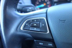 Ford Kuga 1,5 EB, ČR, 1 MAJ., SERVIS.KN.