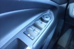 Ford Kuga 1,5 EB, ČR, 1 MAJ., SERVIS.KN.