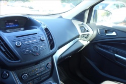 Ford Kuga 1,5 EB, ČR, 1 MAJ., SERVIS.KN.