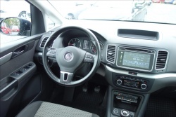 Volkswagen Sharan 2,0 TDi 100KW,PANORAMA,7 MÍST.