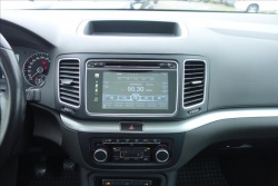 Volkswagen Sharan 2,0 TDi 100KW,PANORAMA,7 MÍST.