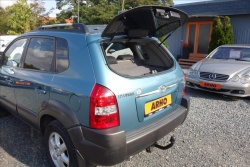 Hyundai Tucson 2,0 CRDi, ČR, 2 MAJ., 4WD.
