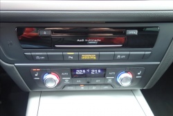 Audi A6 Avant 3,0 TDi 160KW,S-LINE,QUATTRO.