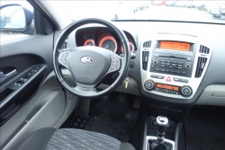Kia Ceed 1,4 i 80KW,ČR,2 MAJ.,AUT. AC.