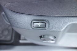 Volkswagen Touran 2,0 TDi 110KW,ČR,SERV.KN.,DSG.