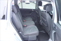 Volkswagen Touran 2,0 TDi 110KW,ČR,SERV.KN.,DSG.