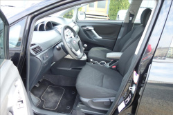 Toyota Verso 1,6 i 97KW, ČR, KLIMATIZACE.