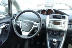 Toyota Verso 1,6 i 97KW, ČR, KLIMATIZACE.