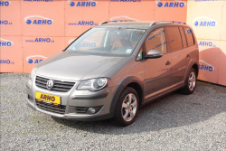 Volkswagen Touran 2,0 TDi,SERV.KN.,CROSS,7 MÍST.