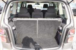 Volkswagen Touran 2,0 TDi,SERV.KN.,CROSS,7 MÍST.