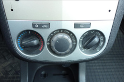 Opel Corsa 1,2 i, ČR, SERVIS.KN., KLIMA.