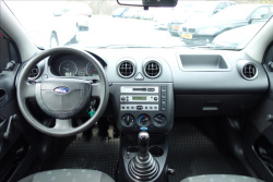 Ford Fiesta 1,3 i 51KW, ČR, BASE.