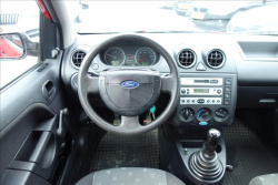 Ford Fiesta 1,3 i 51KW, ČR, BASE.