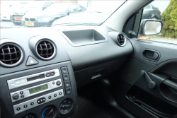 Ford Fiesta 1,3 i 51KW, ČR, BASE.