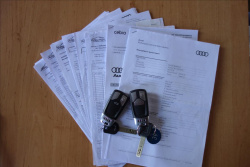 Audi A4 2,0 TDi, ČR, 1 MAJ., SERV. KN.