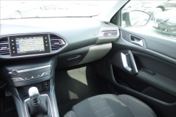 Peugeot 308 1,6 HDi 88KW, PANORAMA, NAVI.