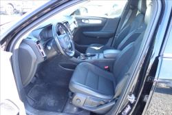 Volvo XC40 2,0 D4, ČR, SERVIS.KN., AWD.