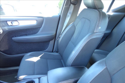 Volvo XC40 2,0 D4, ČR, SERVIS.KN., AWD.