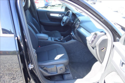 Volvo XC40 2,0 D4, ČR, SERVIS.KN., AWD.