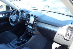 Volvo XC40 2,0 D4, ČR, SERVIS.KN., AWD.