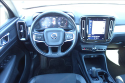 Volvo XC40 2,0 D4, ČR, SERVIS.KN., AWD.