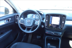 Volvo XC40 2,0 D4, ČR, SERVIS.KN., AWD.