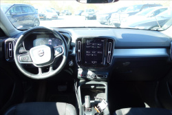 Volvo XC40 2,0 D4, ČR, SERVIS.KN., AWD.