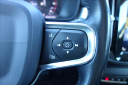 Volvo XC40 2,0 D4, ČR, SERVIS.KN., AWD.