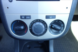 Opel Corsa 1,2 i, ČR, SERV.KN., 44TIS.KM.