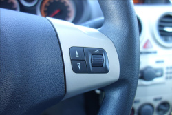 Opel Corsa 1,2 i, ČR, SERV.KN., 44TIS.KM.