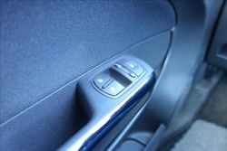 Opel Corsa 1,2 i, ČR, SERV.KN., 44TIS.KM.