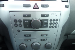 Opel Zafira 1,8 i 103KW,ČR,1 MAJ.,7 MÍST.