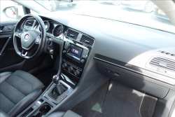 Volkswagen Golf 1,4 TSi,ČR,SERV.KN.,HIGHLINE.