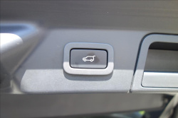 Land Rover Range Rover Velar 3,0 d,SERVIS.KN.,RDYNAMIC,AWD.