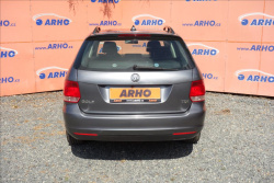 Volkswagen Golf 1,9 TDi 77KW, ČR, SERVIS. KN.