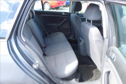 Volkswagen Golf 1,9 TDi 77KW, ČR, SERVIS. KN.