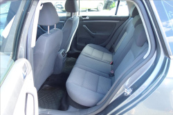 Volkswagen Golf 1,9 TDi 77KW, ČR, SERVIS. KN.
